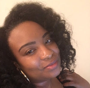 Meet your Posher, Nikia